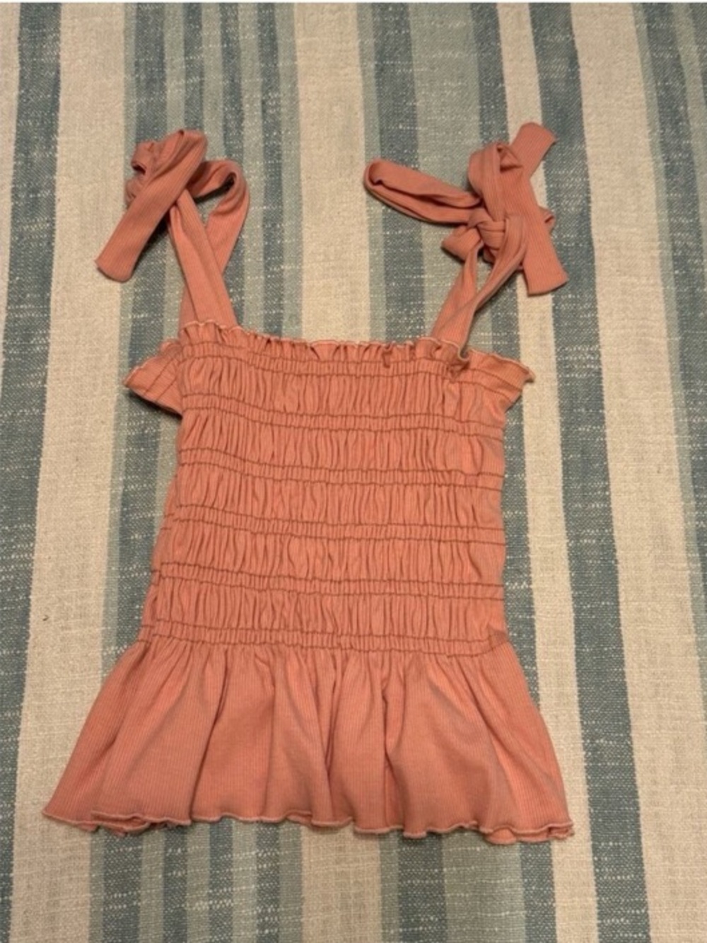 Altar’d State xs smocked coral top - Picture 4 of 4